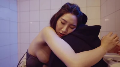 老公出差淫荡人妻大解禁长期得不到老公的满足这次偷情彻底放开了自我